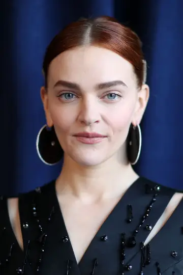 Фото Мадлен Брюэр (Madeline Brewer) #154527