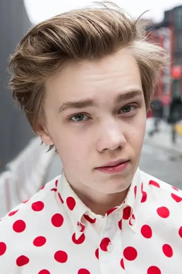 Фото Чарли Пламмер (Charlie Plummer) #35276