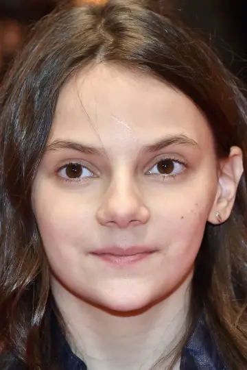 Фото Дафни Кин (Dafne Keen) #69671