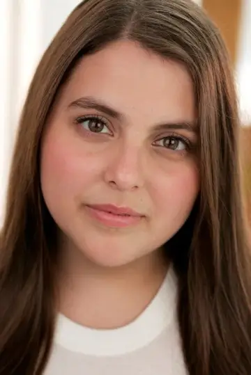Фото Бини Фелдстайн (Beanie Feldstein) #75576