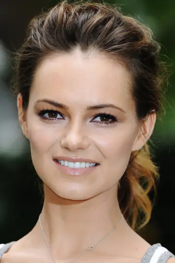 Фото  (Kara Tointon) #196043