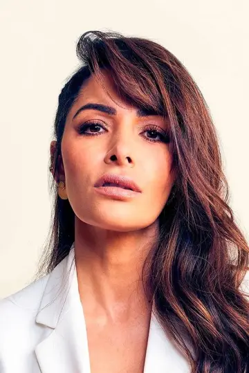 Фото Сара Шахи (Sarah Shahi) #10947
