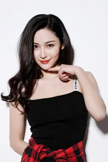 Фото Zhang Xinyuan