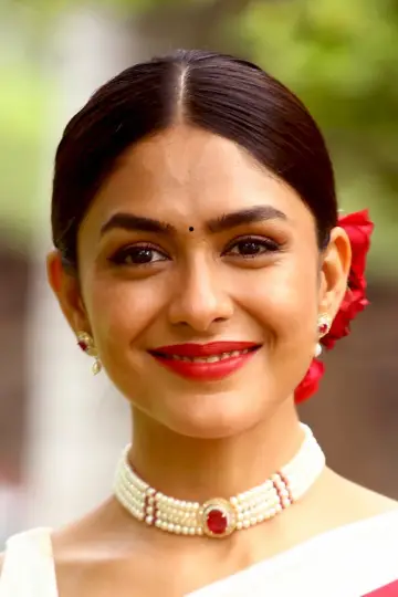 Фото Мрунал Такур (Mrunal Thakur) #254109
