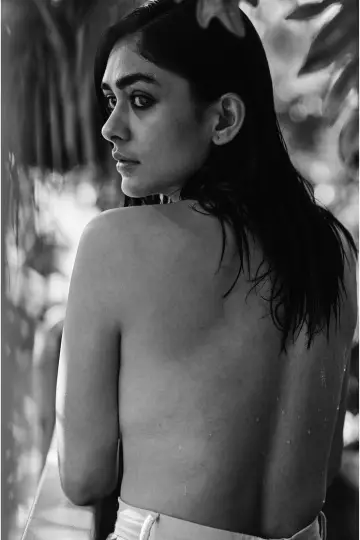 Фото Мрунал Такур (Mrunal Thakur) #403584