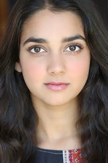 Фото Джеральдин Вишванатан (Geraldine Viswanathan) #94677
