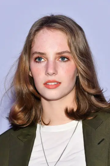 Фото Майя Хоук (Maya Hawke) #327423