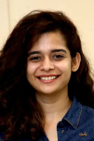 Фото  (Mithila Palkar) #241398