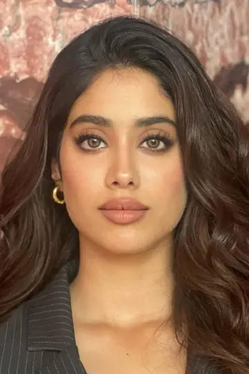 Фото Джанхви Капур (Janhvi Kapoor) #333000
