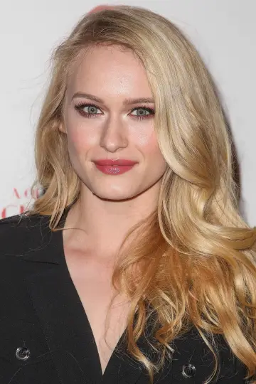Фото Левен Рамбин (Leven Rambin) #21606