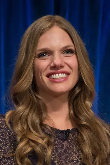 Фото Трейси Спиридакос (Tracy Spiridakos) #27291