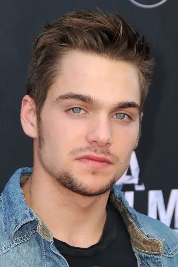 Фото Дилан Спрейберри (Dylan Sprayberry) #49919