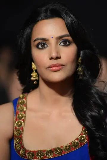 Фото Прия Ананд (Priya Anand) #24410