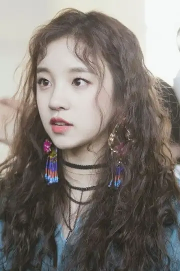 Фото Сун Юй Ци (Song Yuqi) #395363