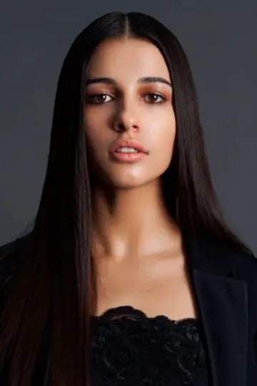 Фото Наоми Скотт (Naomi Scott) #20557