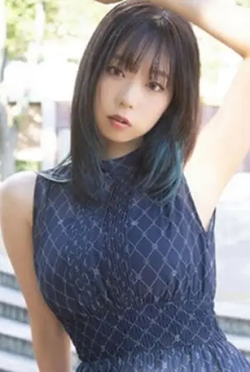 Фото Hikaru Aoyama