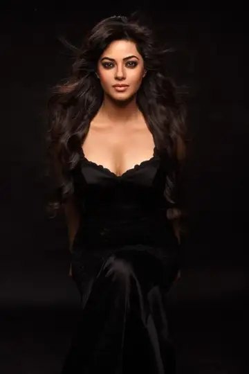 Фото  (Meera Chopra) #137748