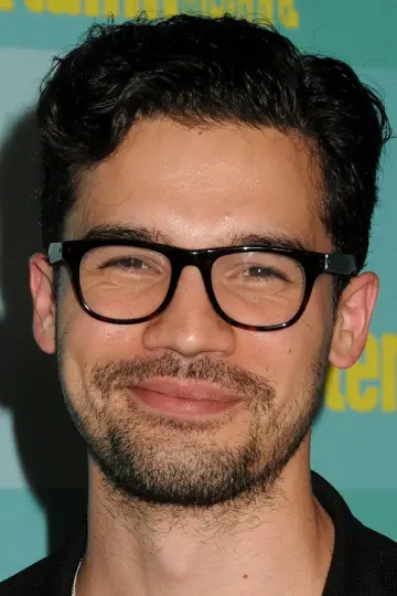 Фото Стивен Стрейт (Steven Strait) #61307