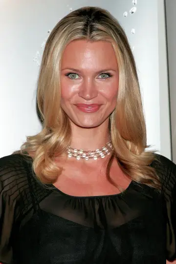 Фото Наташа Хенстридж (Natasha Henstridge) #103551
