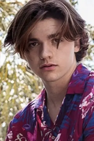 Фото Джоэл Кортни (Joel Courtney) #36259