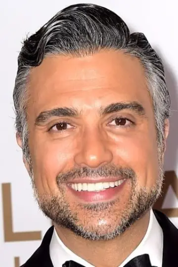 Фото Хайме Камил (Jaime Camil) #13802