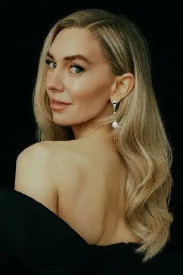 Фото Ванесса Кирби (Vanessa Kirby) #326342