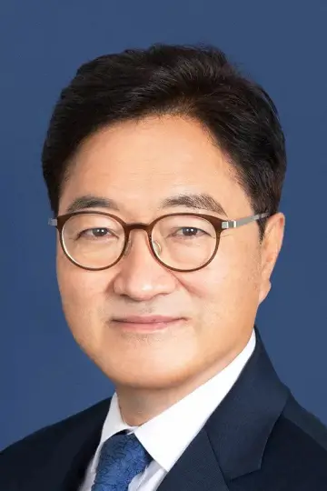 Фото Woo Won-shik