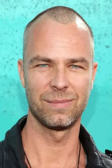 Фото Джей Ар Борн (JR Bourne) #54205