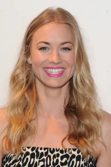 Фото Ивонн Страховски (Yvonne Strahovski) #15073