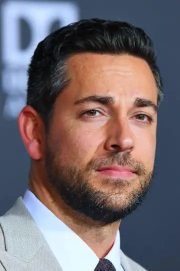 Фото Закари Леви (Zachary Levi) #9168