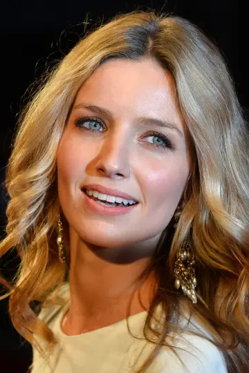 Фото Аннабель Уоллис (Annabelle Wallis) #31673
