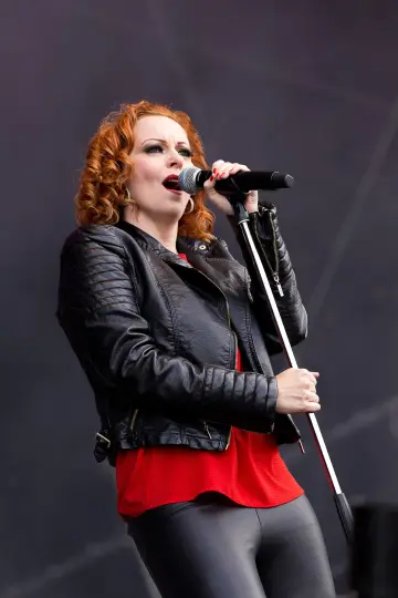 Фото Аннеке ван Гирсберген (Anneke van Giersbergen) #635410