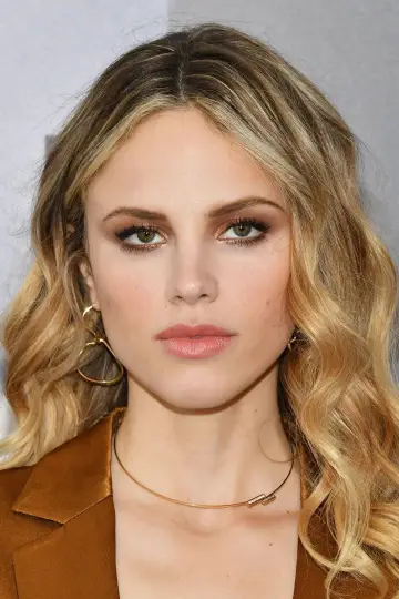 Фото Хэлстон Сейдж (Halston Sage) #25732