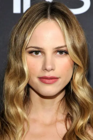 Фото Хэлстон Сейдж (Halston Sage) #25733