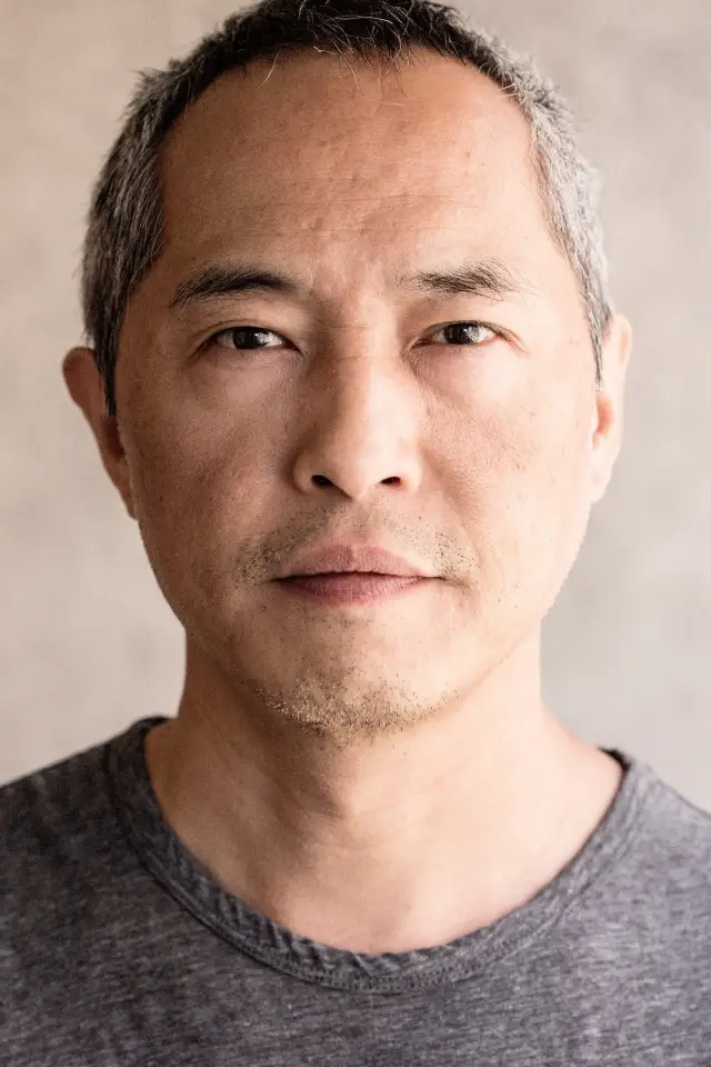 Фото Кен Люнг (Ken Leung)