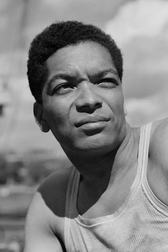 Фото Эрл Кэмерон (Earl Cameron)