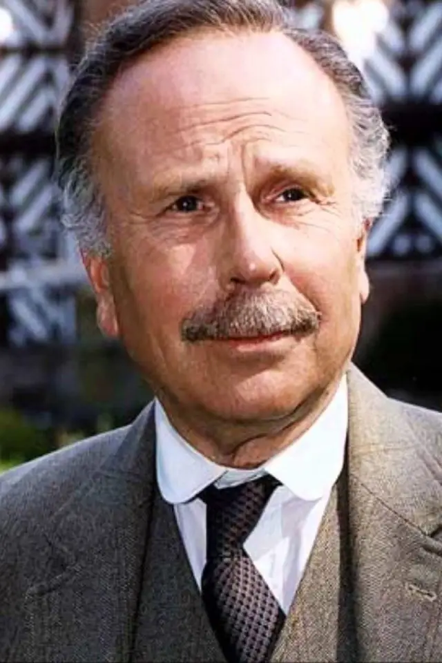Фото Эдвард Хардвик (Edward Hardwicke)