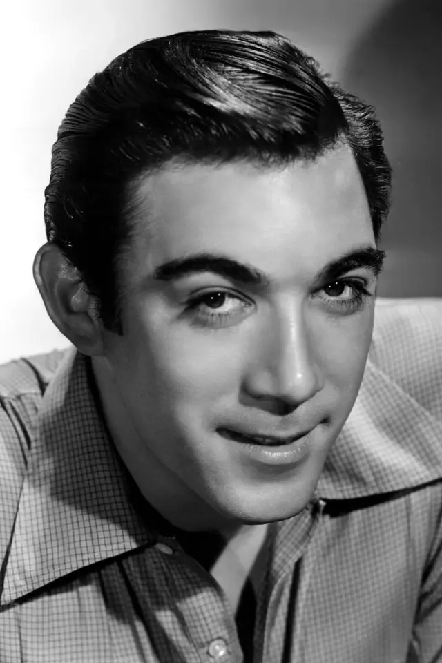Фото Энтони Куинн (Anthony Quinn)