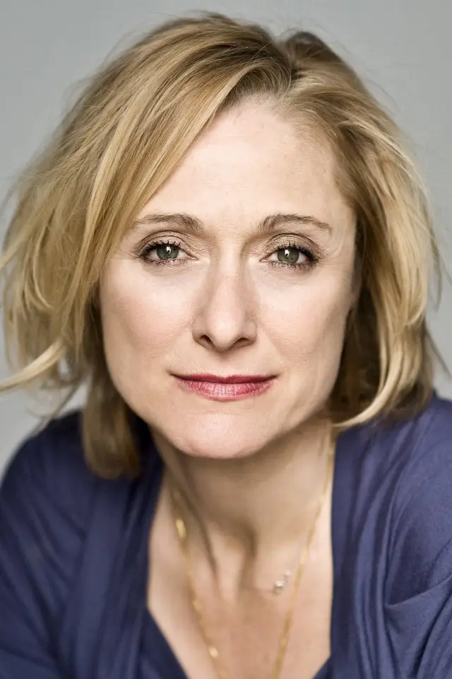 Фото Кэролайн Гудолл (Caroline Goodall)