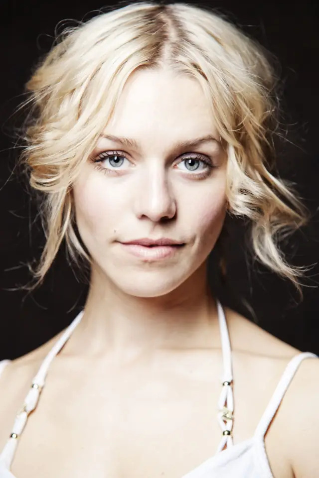 Фото Юлия Дитце (Julia Dietze)