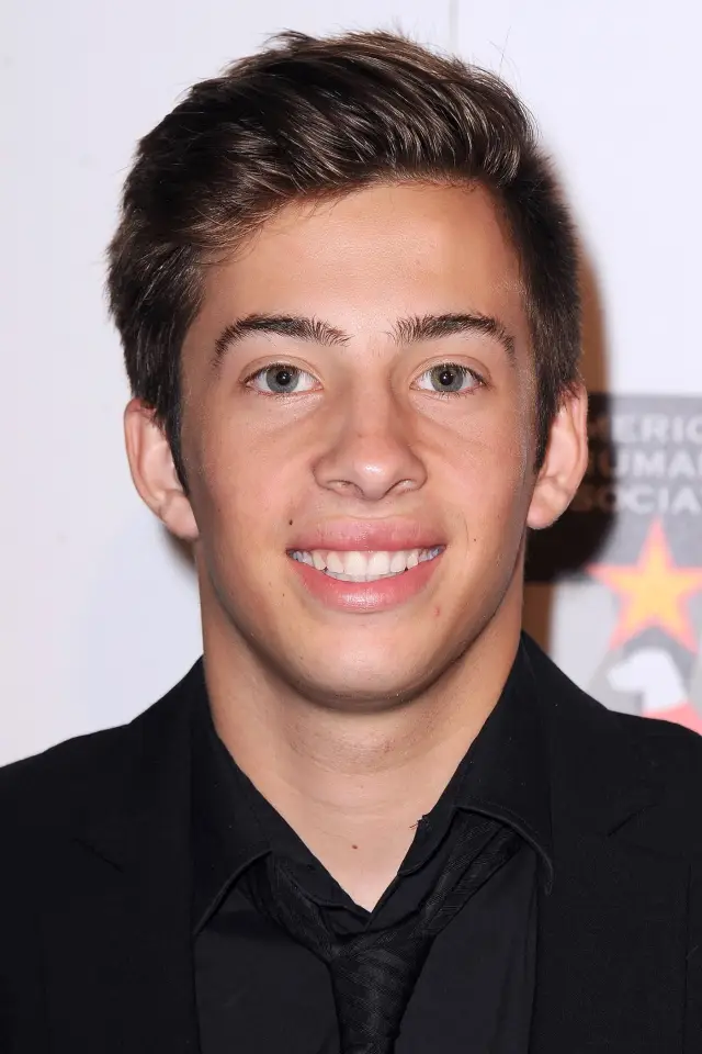 Фото Джимми Беннетт (Jimmy Bennett)