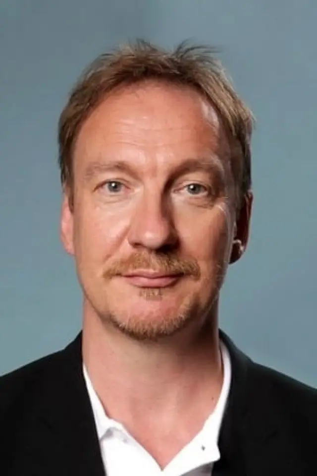 Фото Дэвид Тьюлис (David Thewlis)