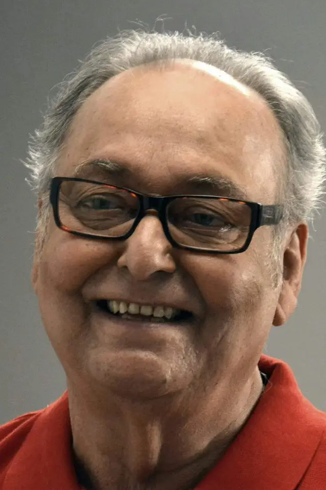 Фото Сумитра Чаттерджи (Soumitra Chatterjee)