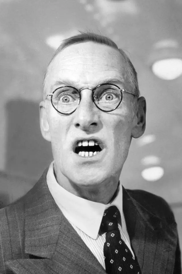 Фото Уилфрид Брамбелл (Wilfrid Brambell)