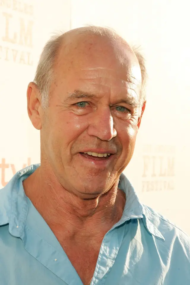 Фото Джеффри Льюис (Geoffrey Lewis)