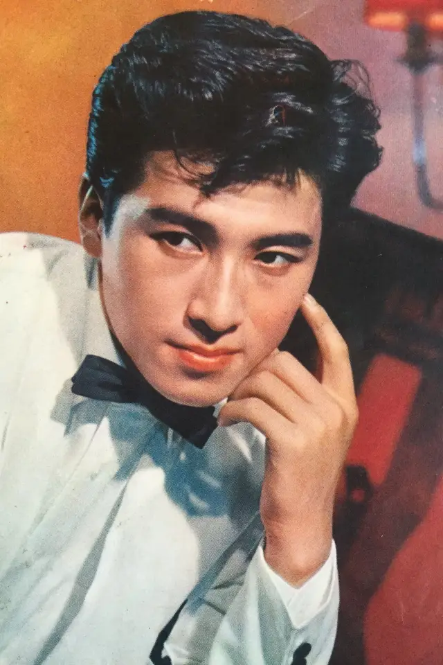 Фото Акира Такарада (Akira Takarada)