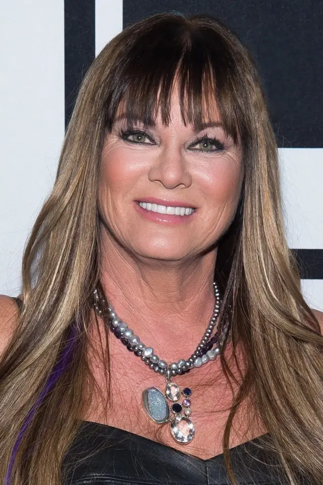 Фото Джина Кио (Jeana Keough)