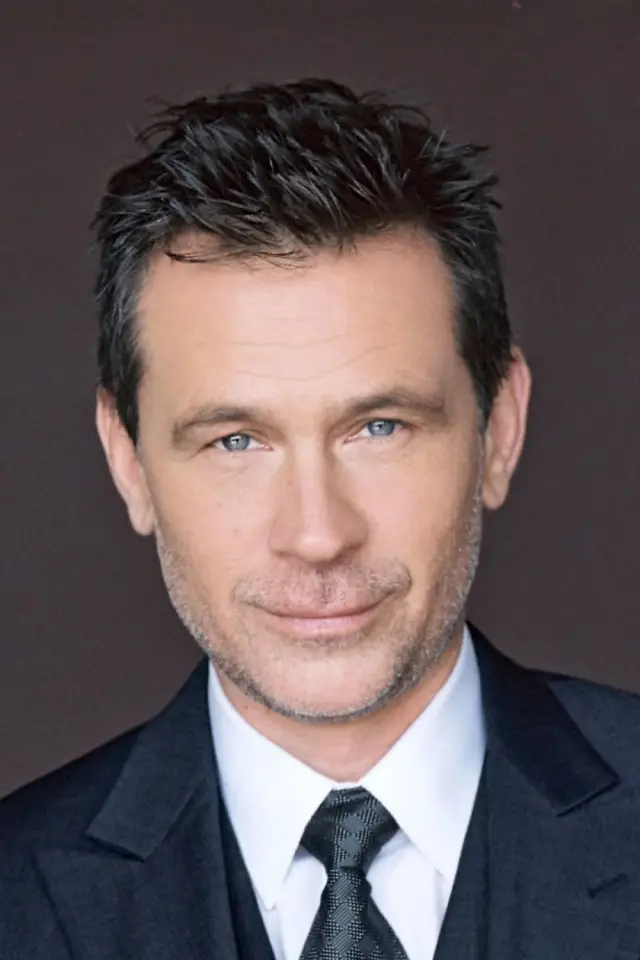 Фото Коннор Триннер (Connor Trinneer)