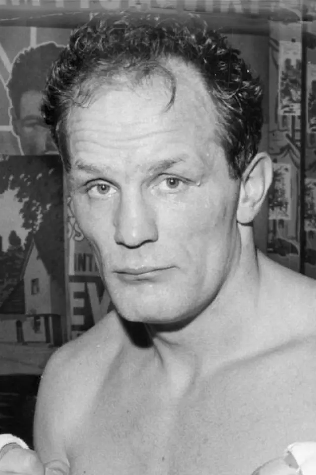 Фото  (Henry Cooper)