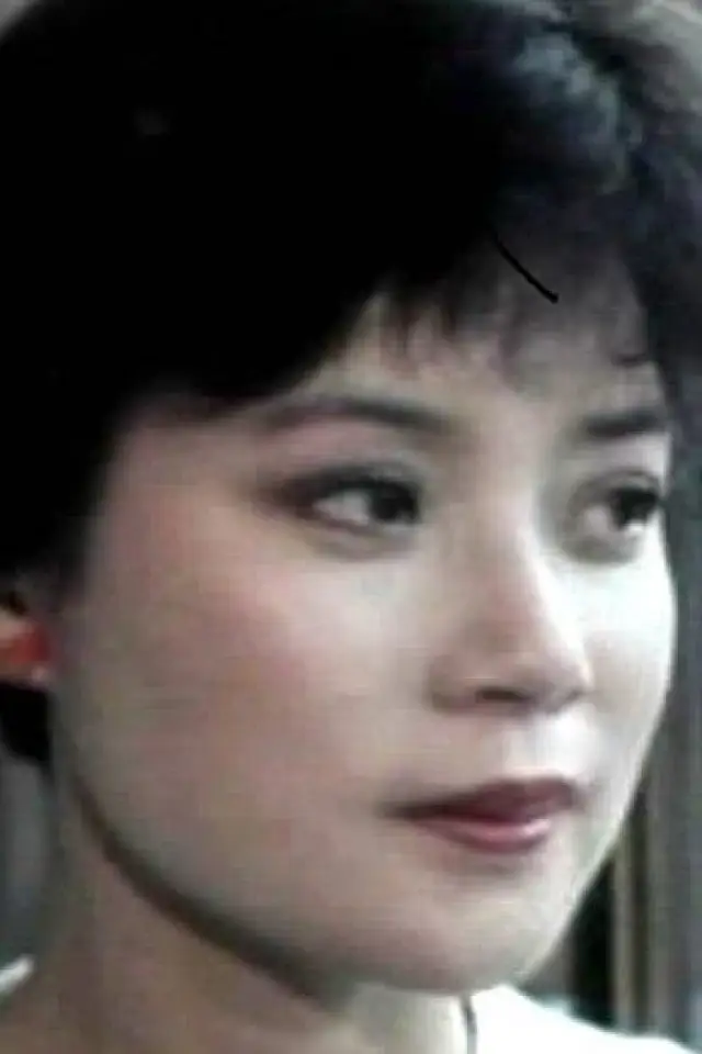 Фото Юнг Чинг-Чинг (Yeung Ching-Ching)